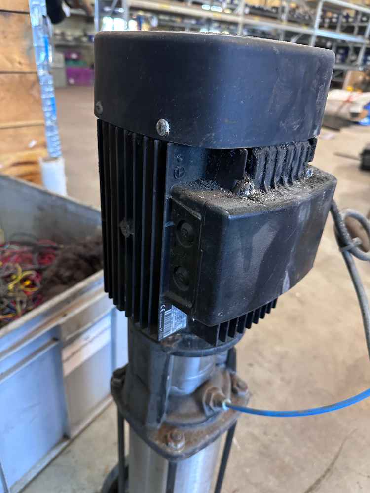 Pompa GRUNDFOS A96516663P1043T