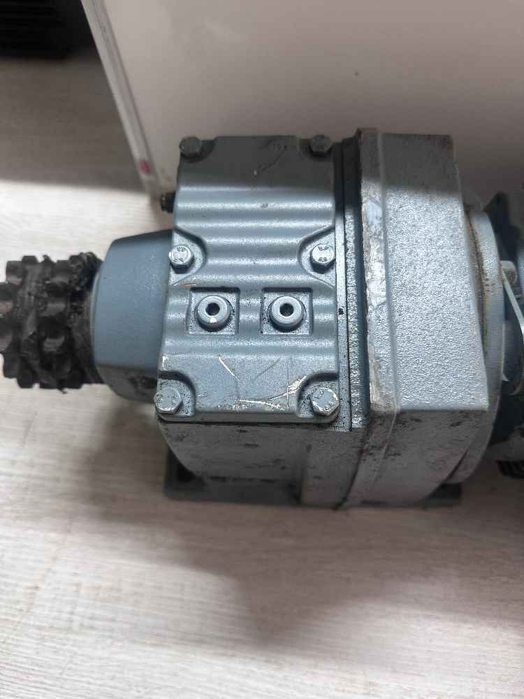 Motoreduktor SEW-EURODRIVE DRS80S4BE1/AL